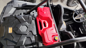 Kanister GKA do kufra RZR 1000 czarny